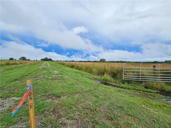 $199,000 | 1013 Cattle Ranch Road, Venus, FL 33960