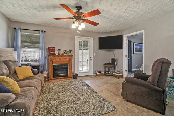 $379,900 | 239 Doc Huling Road, Robbins, TN 37852