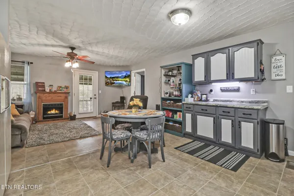$379,900 | 239 Doc Huling Road, Robbins, TN 37852