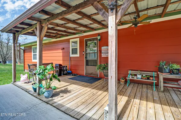$379,900 | 239 Doc Huling Road, Robbins, TN 37852