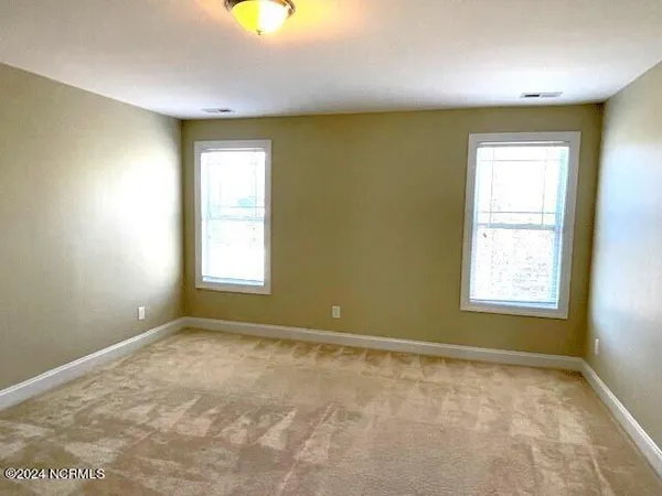 $2,350 | 311 Landing Lane, Sneads Ferry, NC 28460
