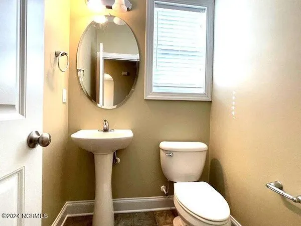 $2,350 | 311 Landing Lane, Sneads Ferry, NC 28460