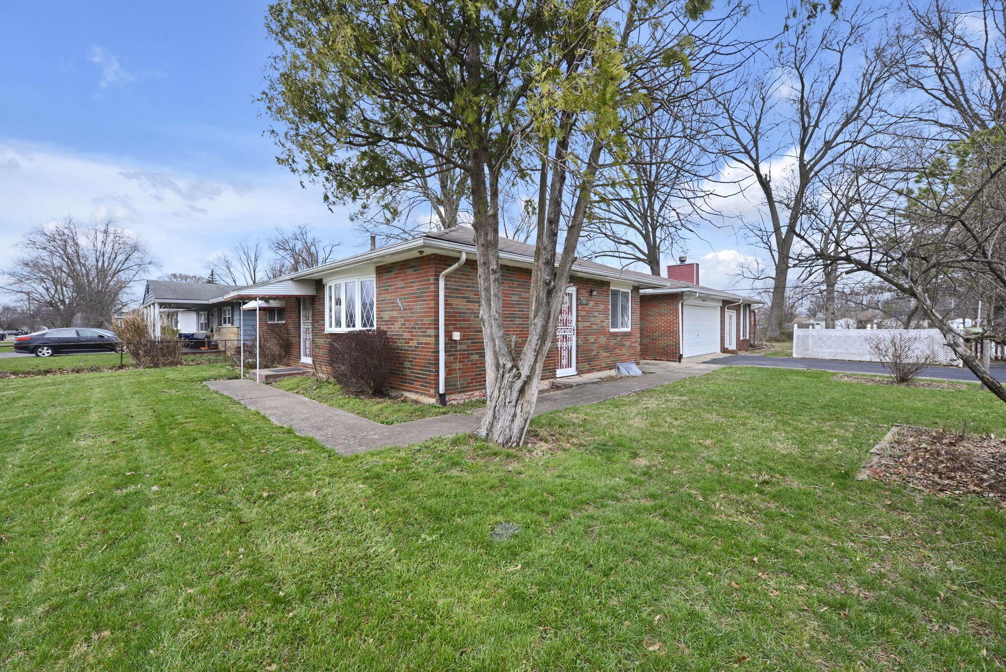860 Basswood Road Columbus, OH 43207 - Photo 2 of 35 4-web-or-mls-860-basswood-rd