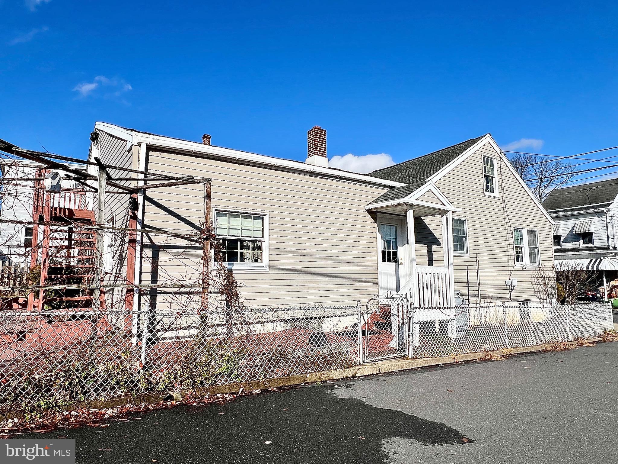 28 North 19th Street Ashland, PA 17921 - Photo 4 of 39