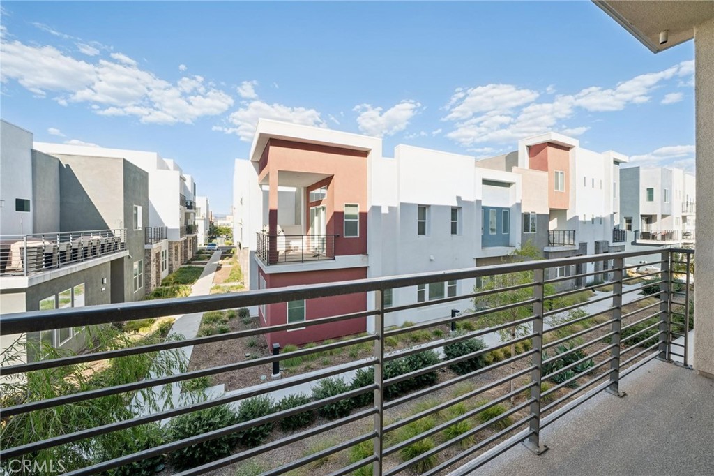 26955 West Prospector Road, Unit 201 Valencia, CA 91381 - Photo 12 of 36 Gallery Image 12