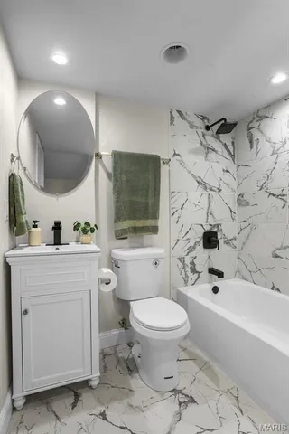 $335,000 | 3718 Oxford Boulevard, St. Louis, MO 63143