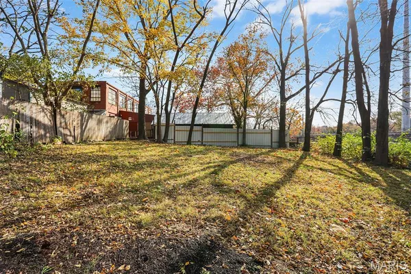 $305,000 | 3718 Oxford Boulevard, St. Louis, MO 63143