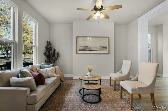 $335,000 | 3718 Oxford Boulevard, St. Louis, MO 63143