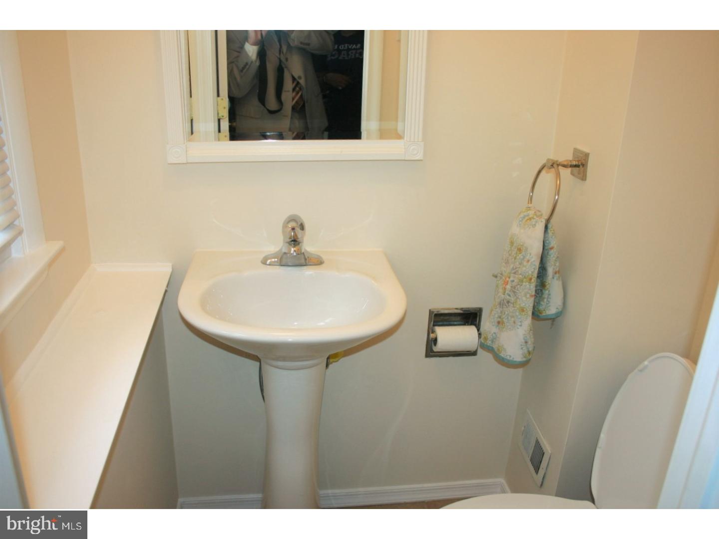 9715 Laramie Road Philadelphia, PA 19115 - Photo 20 of 24 Half Bath