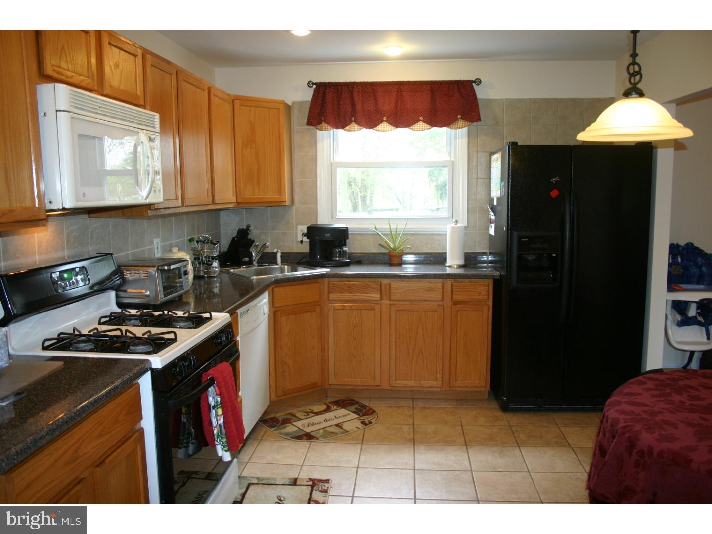 9715 Laramie Road Philadelphia, PA 19115 - Photo 4 of 24
