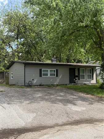 $105,000 | 120 St Robert Drive, Cahokia, IL 62206