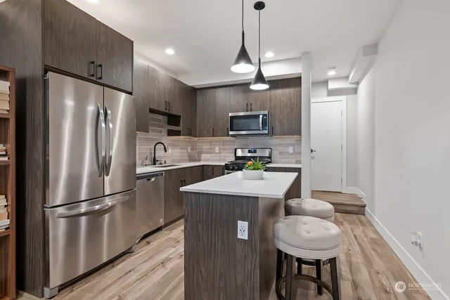 $614,500 | 1620 South Lane Street, Unit E, Seattle, WA 98144