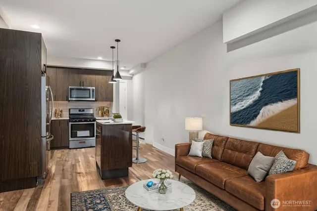 $614,500 | 1620 South Lane Street, Unit E, Seattle, WA 98144