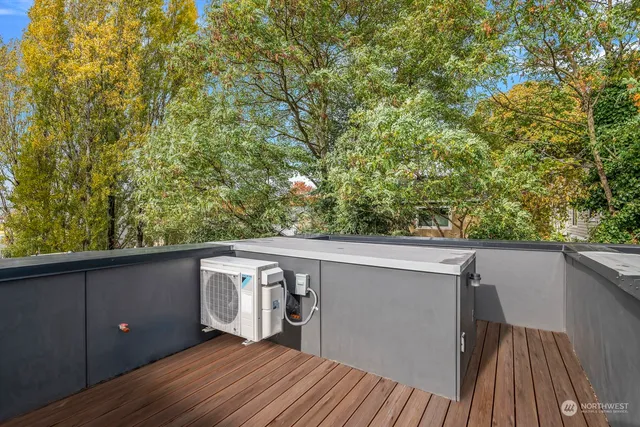 $614,500 | 1620 South Lane Street, Unit E, Seattle, WA 98144