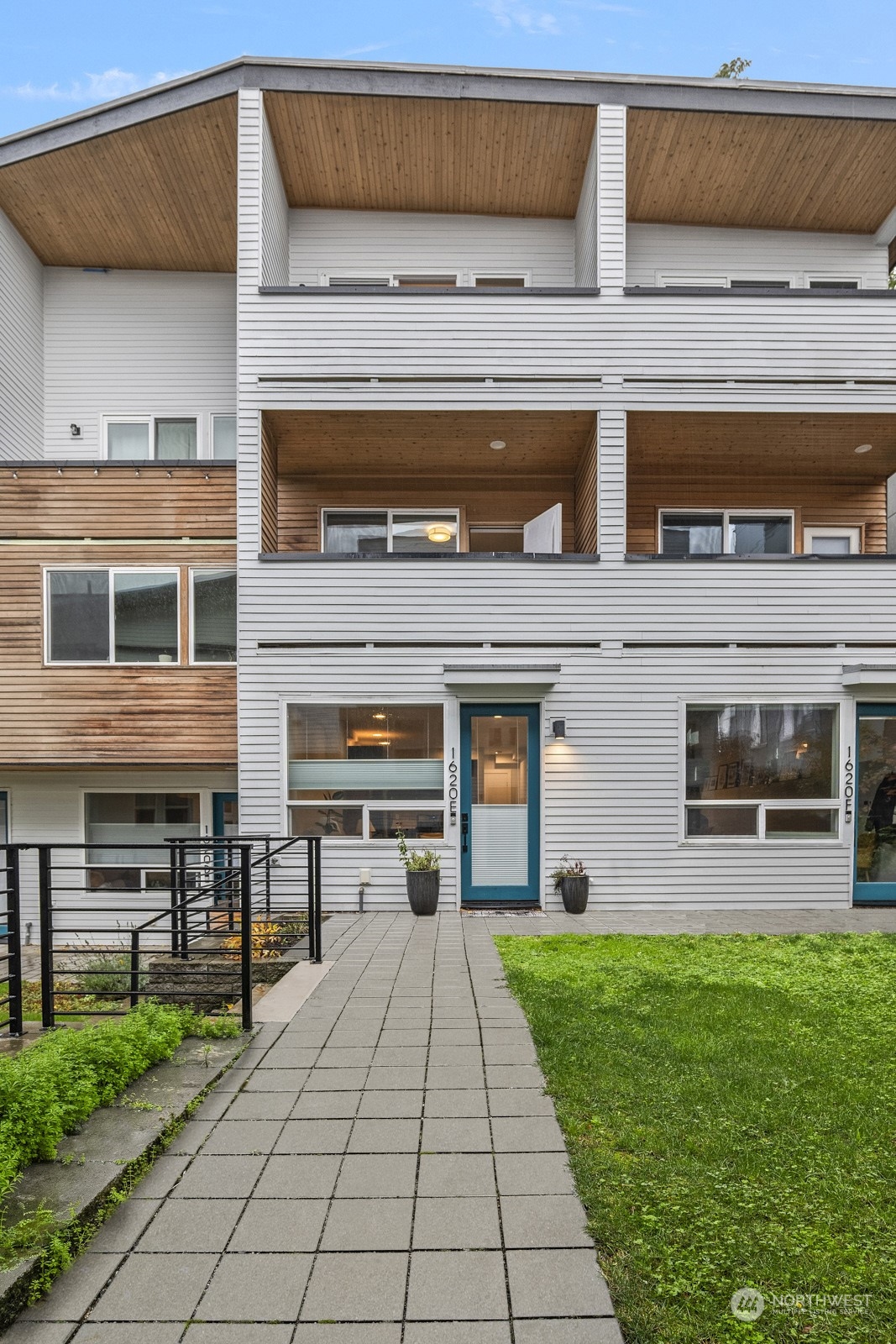 1620 South Lane Street, Unit E Seattle, WA 98144 - Photo 6 of 29