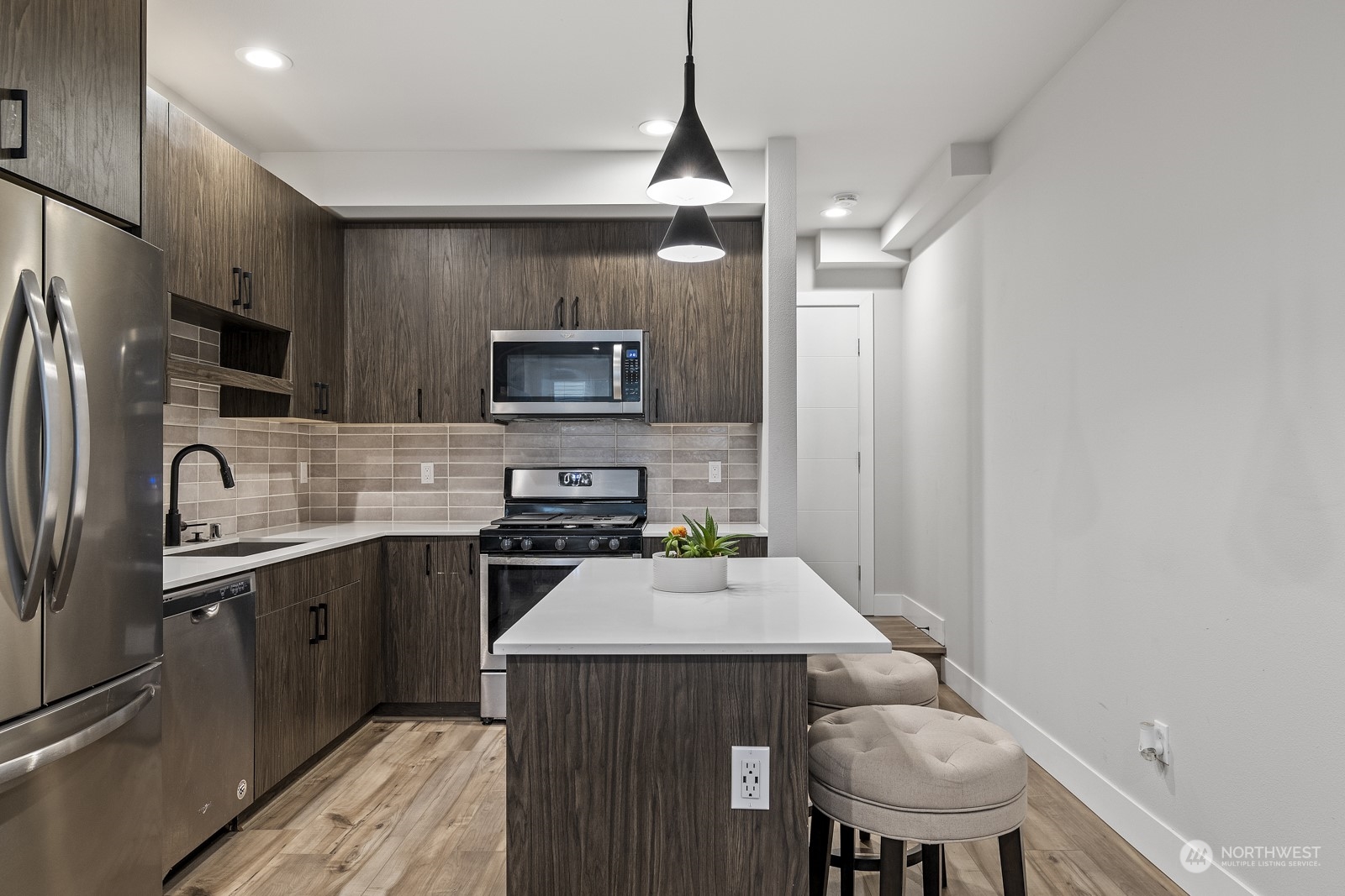 1620 South Lane Street, Unit E Seattle, WA 98144 - Photo 9 of 29