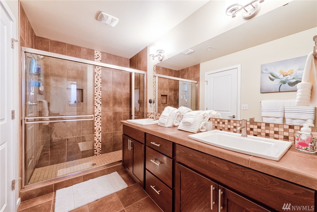 2115 201st Place Southeast, Unit R102 Bothell, WA 98012 - Photo 21 of 25