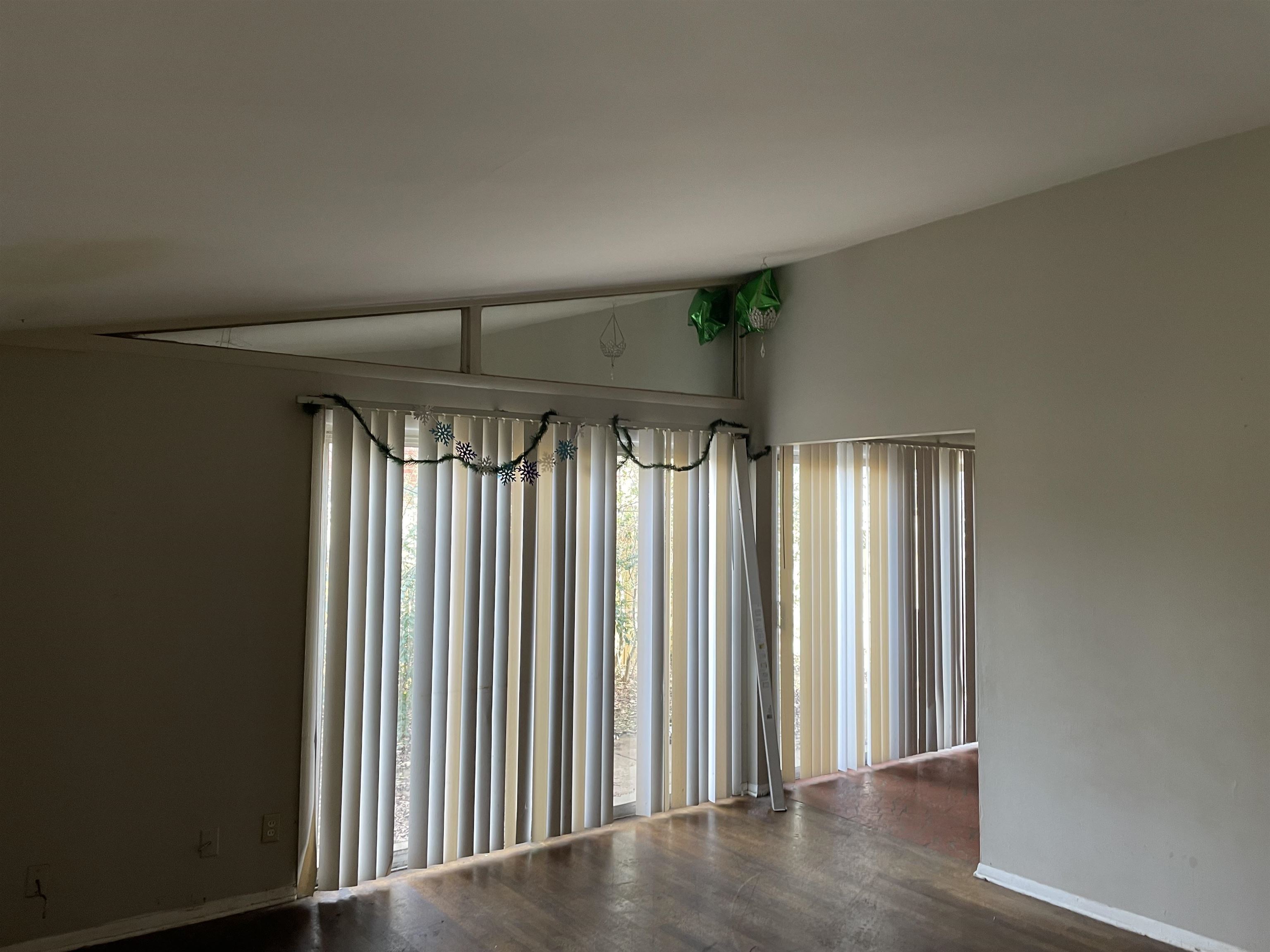 2958 South Perkins Road Memphis, TN 38118 - Photo 3 of 21 Gallery Image 3