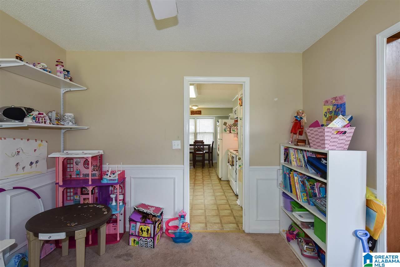 805 Round Hill Road Pelham, AL 35124 - Photo 18 of 40