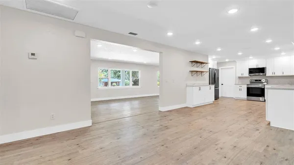 $589,900 | 333 Lake Otis Drive Southeast, Winter Haven, FL 33880