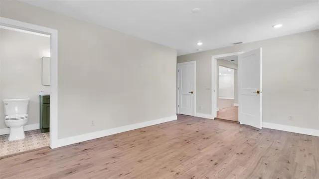 a view of a garage room