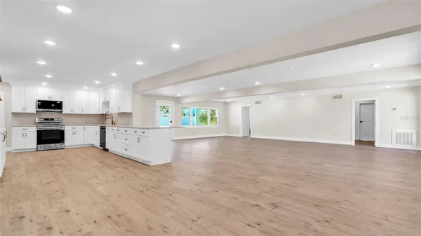 $589,900 | 333 Lake Otis Drive Southeast, Winter Haven, FL 33880