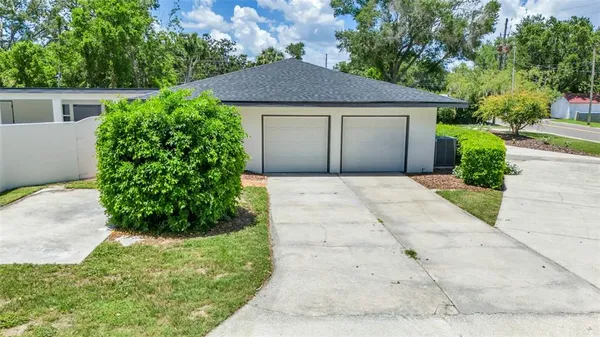 $589,900 | 333 Lake Otis Drive Southeast, Winter Haven, FL 33880