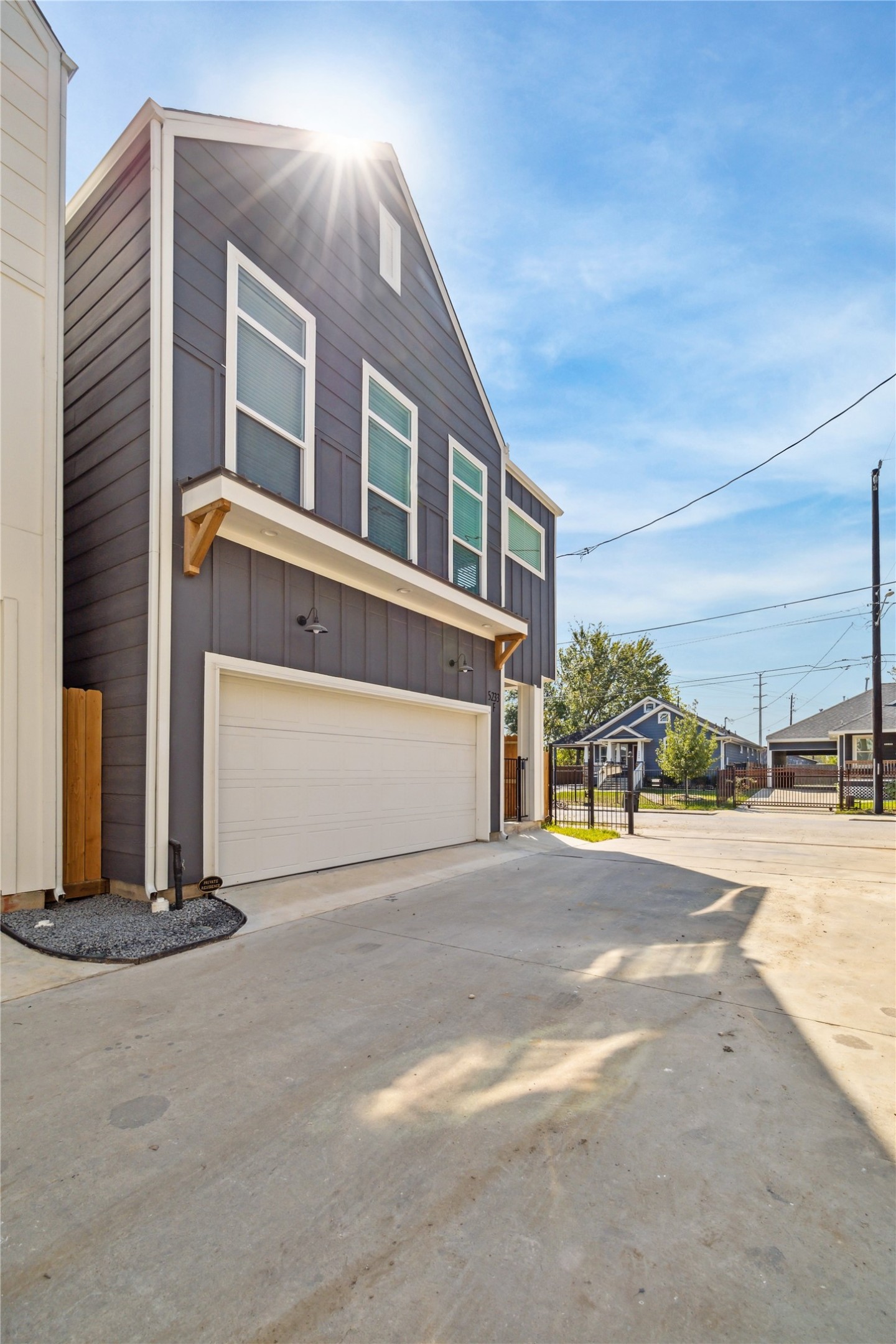 5237 Hillman Street, Unit F Houston, TX 77023 - Photo 1 of 15