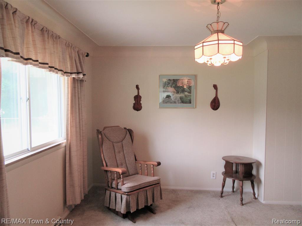 6036 Flushing Road Flushing, MI 48433 - Photo 8 of 21