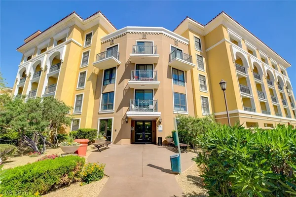 $205,000 | 29 Montelago Boulevard, Unit 206, Henderson, NV 89011