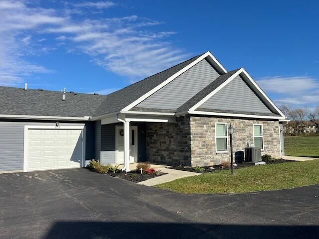 $295,000 | 1378 Epworth Forest Drive, Lancaster, OH 43130