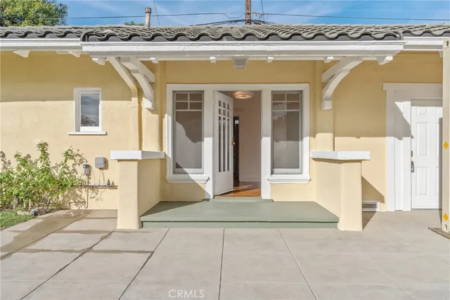 $3,700 | 1325 East Altadena Drive, Altadena, CA 91001