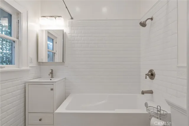 $3,700 | 1325 East Altadena Drive, Altadena, CA 91001