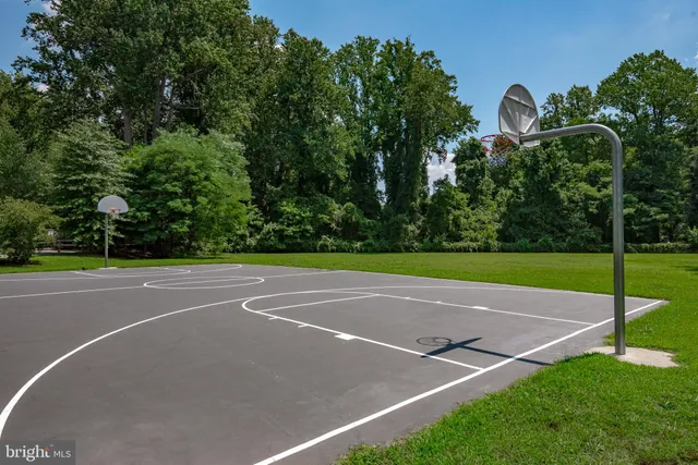 a view of a tennis court