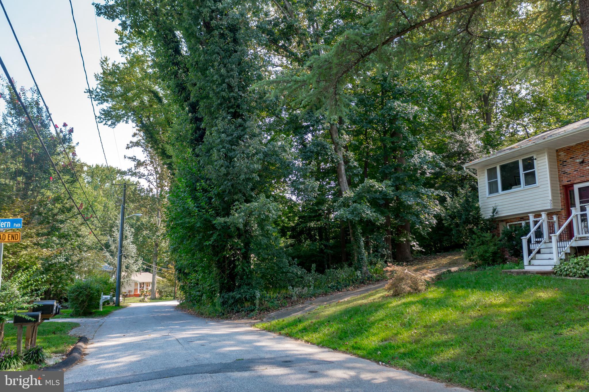902 Hine Trail Crownsville, MD 21032 - Photo 7 of 28 a view of backyard with green space