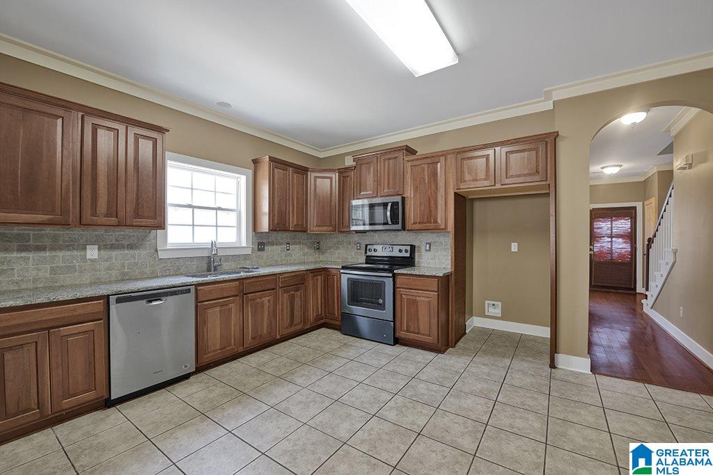 220 Nottingham Drive Calera, AL 35040 - Photo 4 of 13