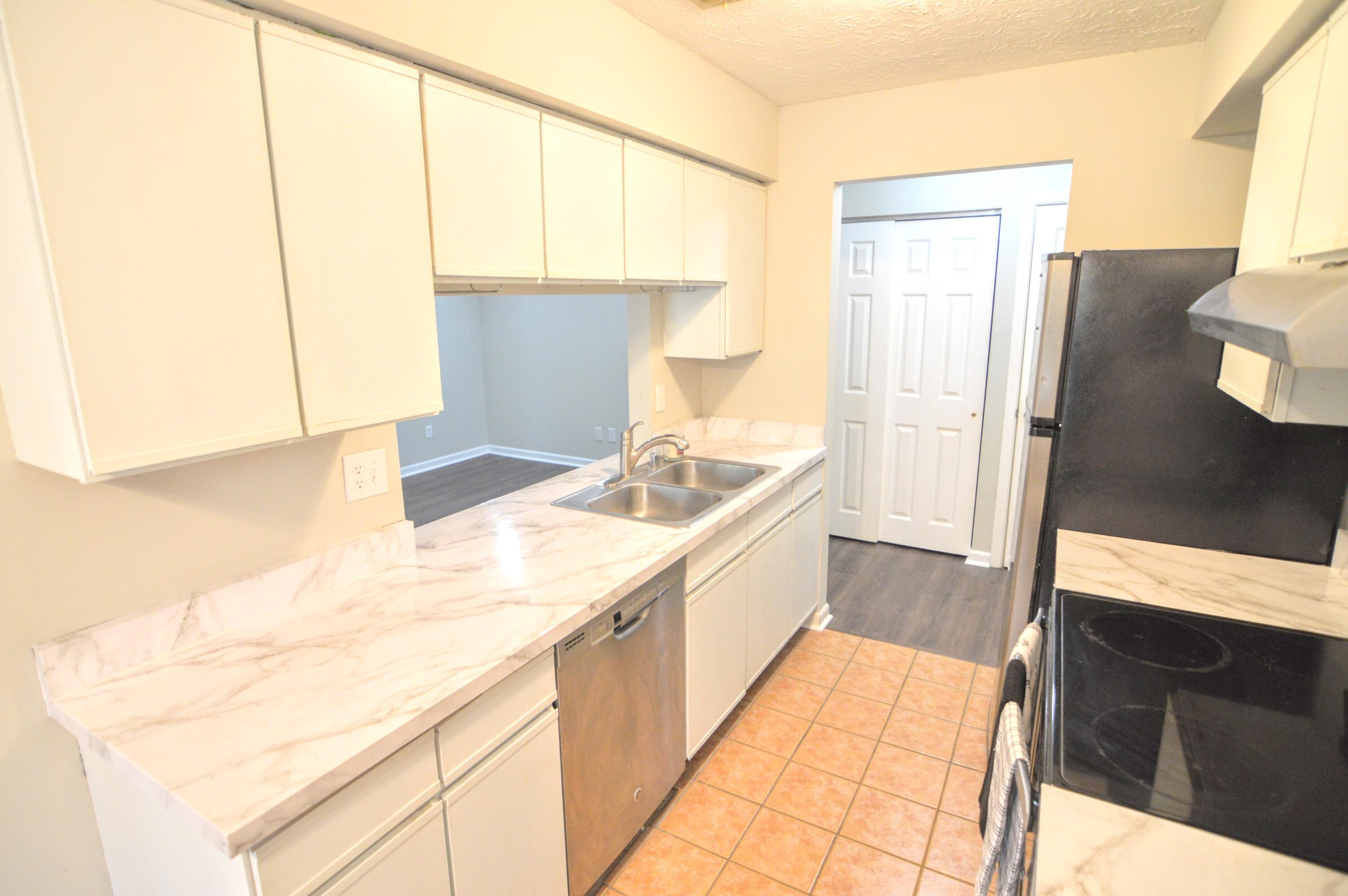 1008 Buckingham Court, Unit 8 Cold Spring, KY 41076 - Photo 9 of 49 Gallery Image 9