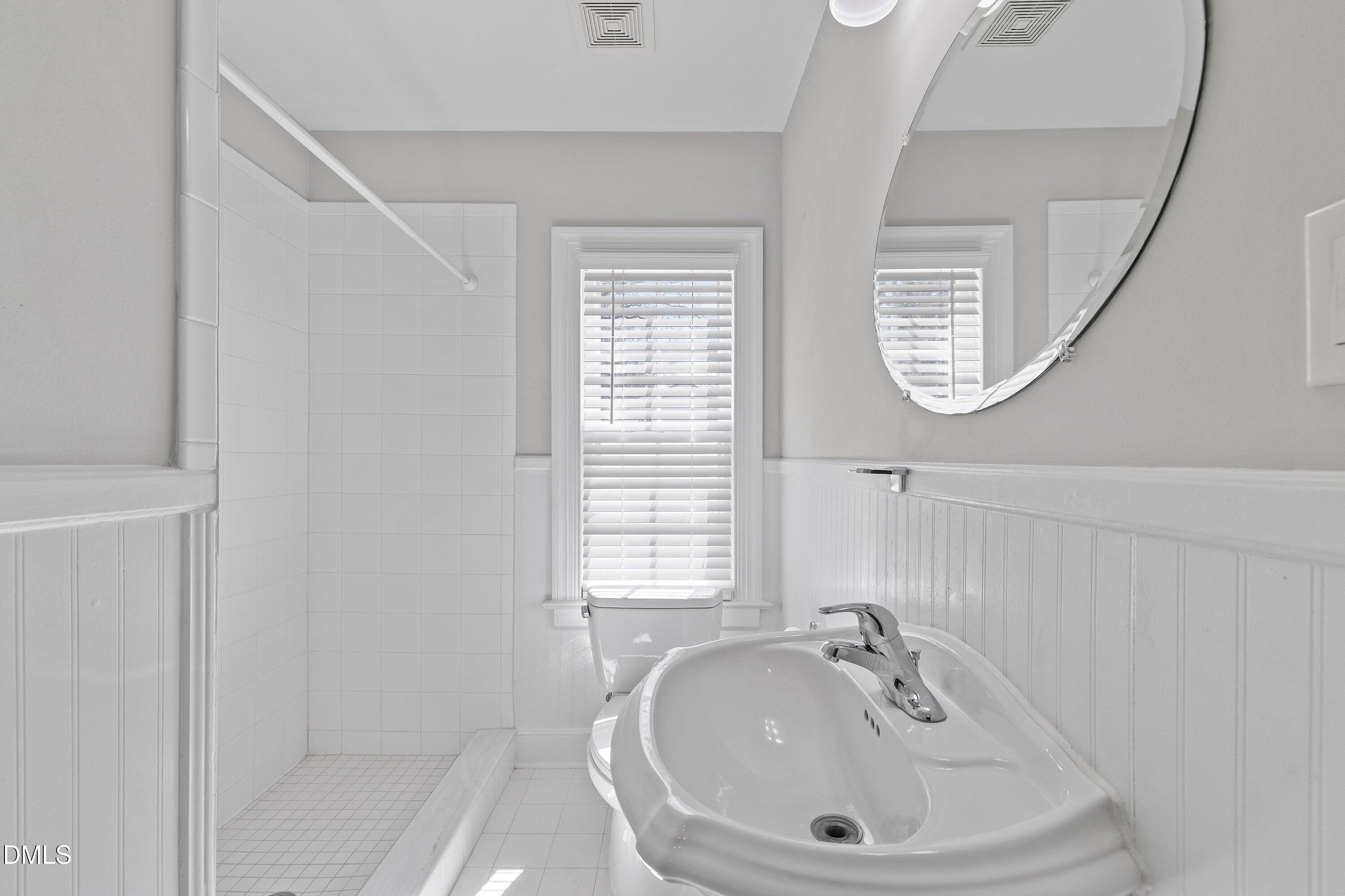 2728 Anderson Drive Raleigh, NC 27608 - Photo 16 of 42 26-2728 Anderson Dr_8162