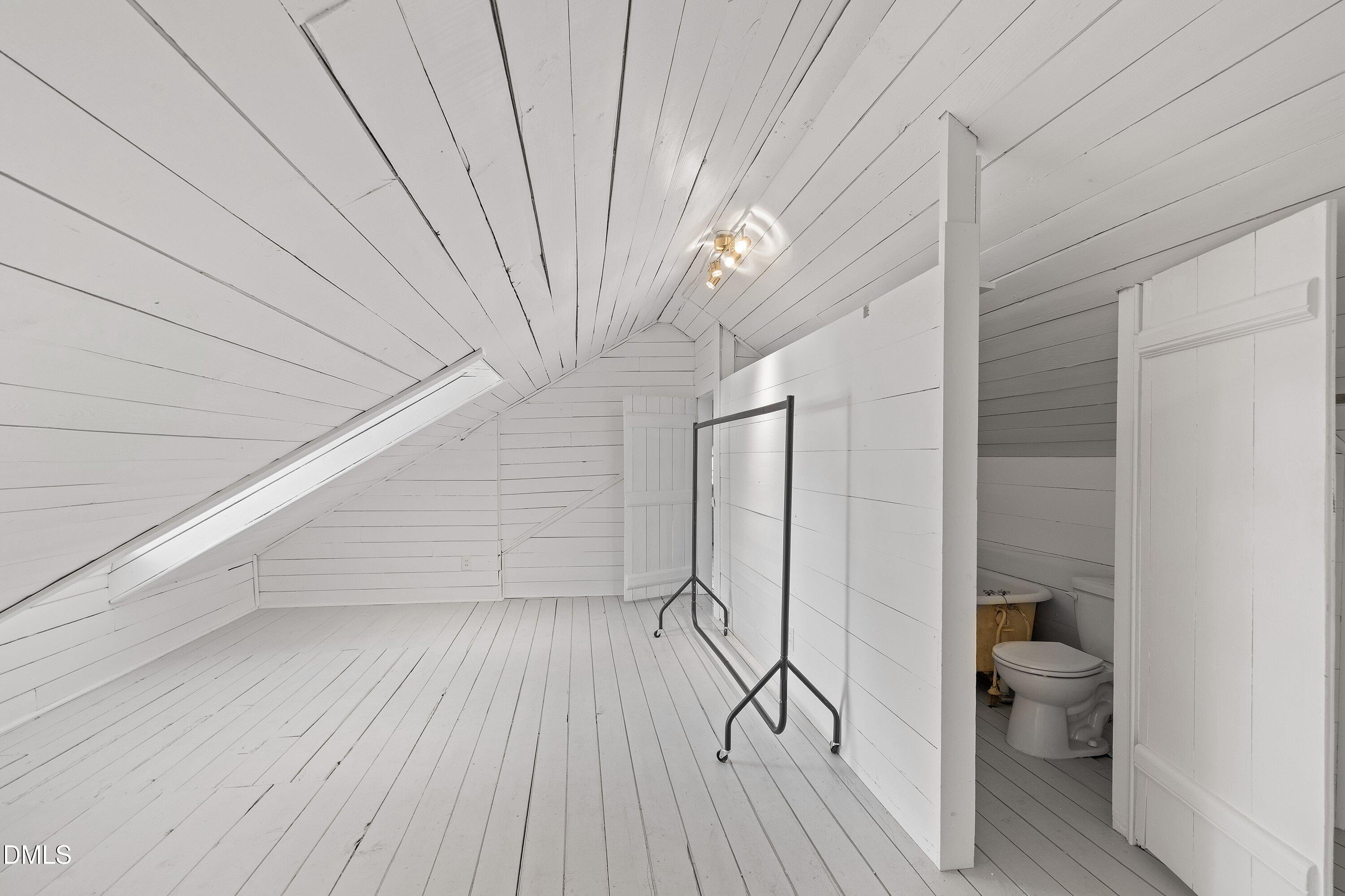 2728 Anderson Drive Raleigh, NC 27608 - Photo 28 of 42 21-2728 Anderson Dr_8132