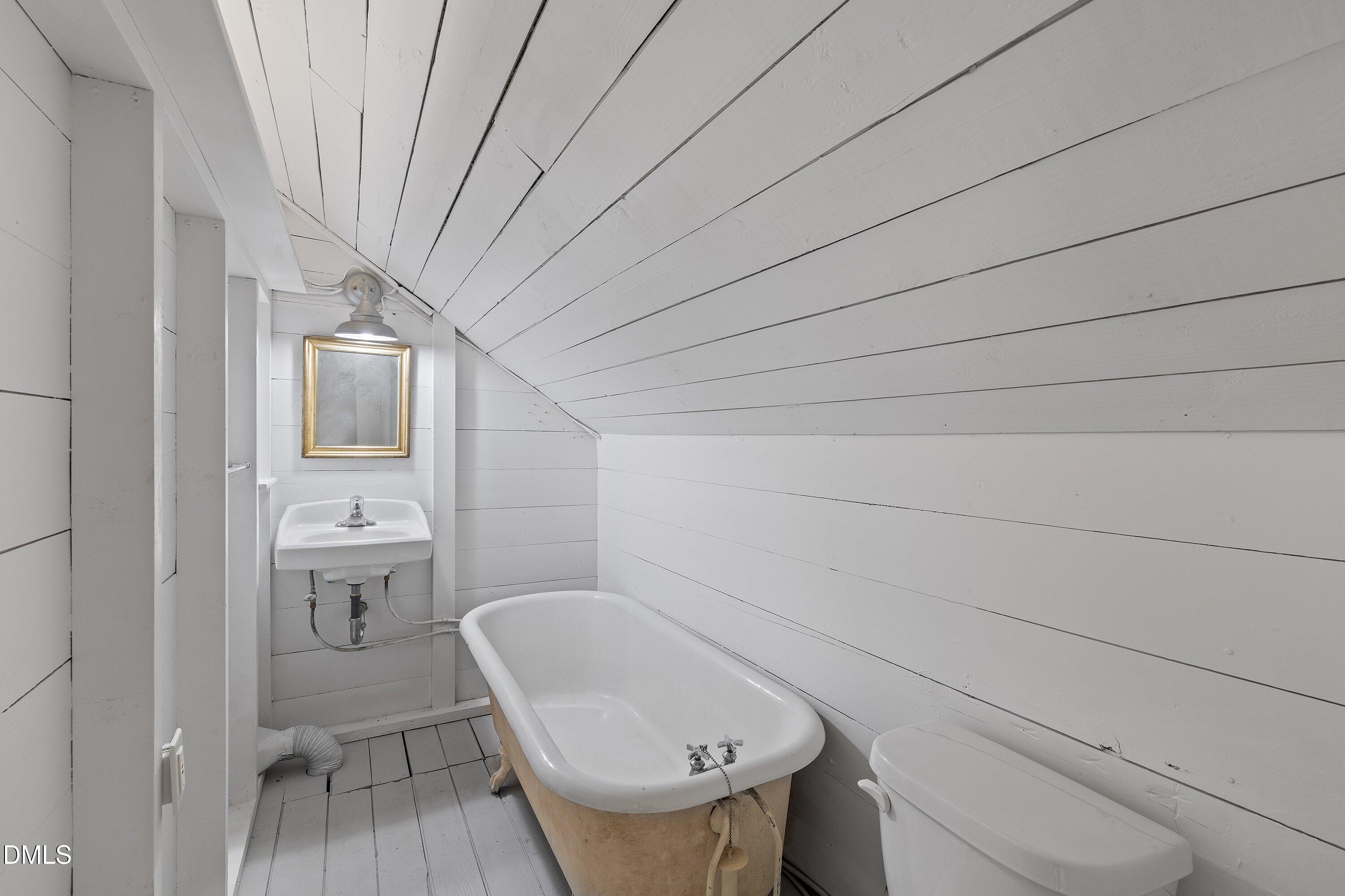 2728 Anderson Drive Raleigh, NC 27608 - Photo 29 of 42 22-2728 Anderson Dr_8142