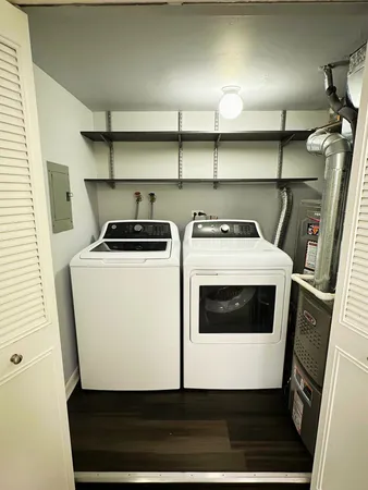 $1,800 | 13635 Lamon Avenue, Unit A17, Crestwood, IL 60418