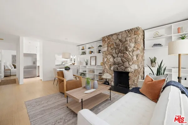 $775,000 | 2641 4th Street, Unit 6, Santa Monica, CA 90405