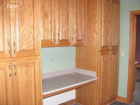 1248 South Morrish Road Flint, MI 48532 - Photo 12 of 24 20284388-11.JPG