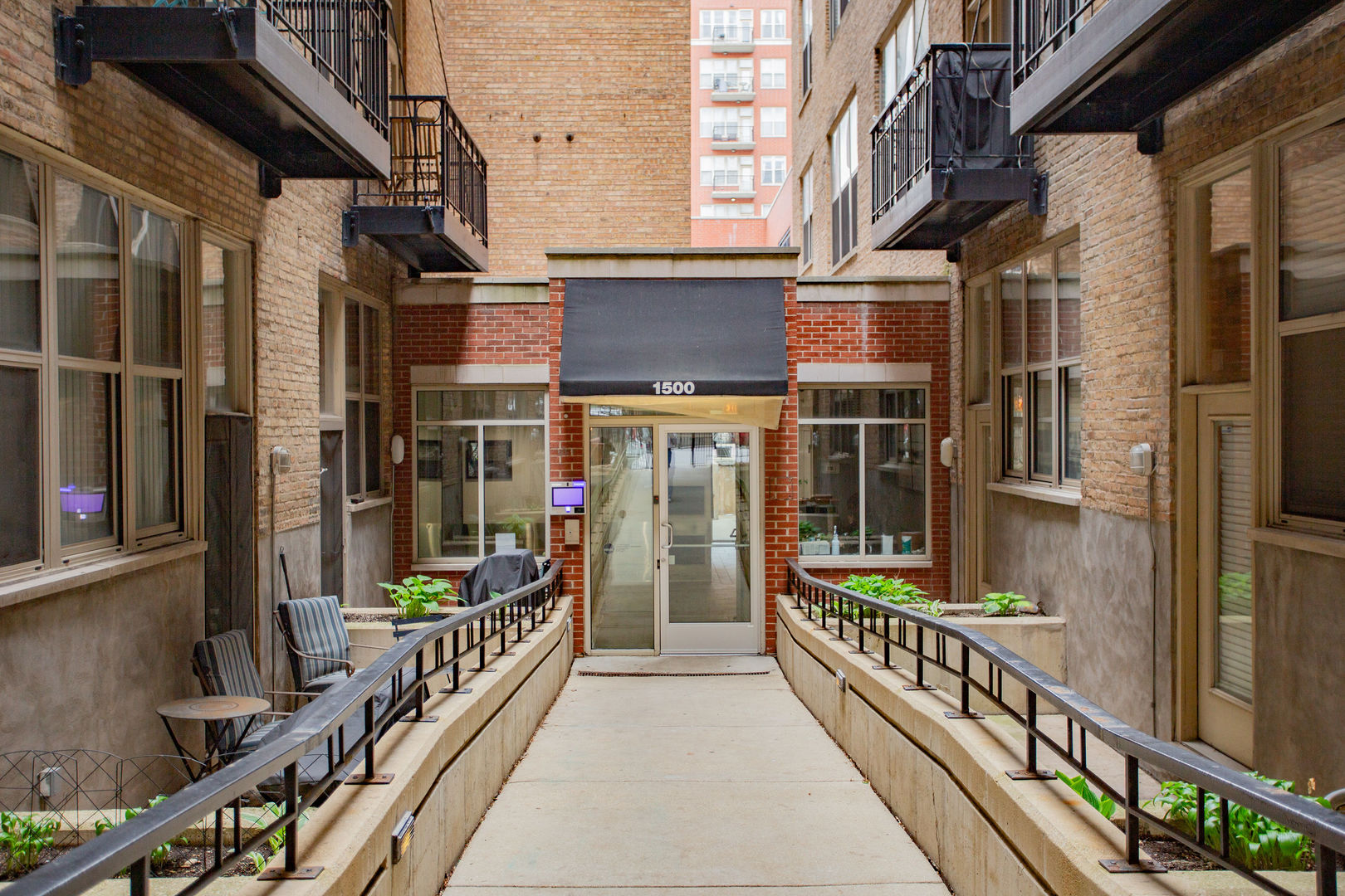 1500 West Monroe Street, Unit 205 Chicago, IL 60607 - Photo 5 of 20