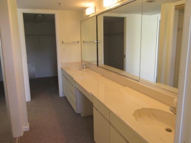 364 Golfview Road, Unit 407 North Palm Beach, FL 33408 - Photo 16 of 26 Master bath