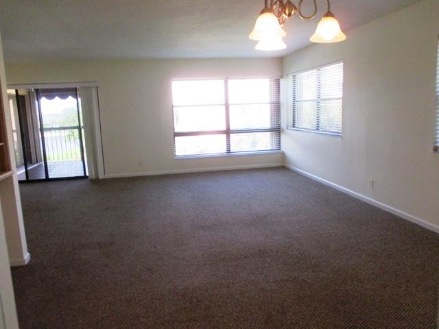 364 Golfview Road, Unit 407 North Palm Beach, FL 33408 - Photo 3 of 26 Dining room/livingroom