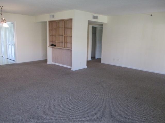 364 Golfview Road, Unit 407 North Palm Beach, FL 33408 - Photo 7 of 26 Dining room