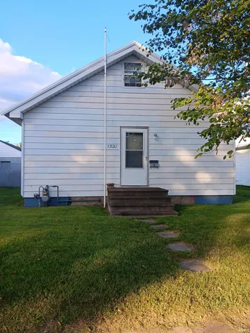 $33,155 | 1320 Perry Street, Vincennes, IN 47591