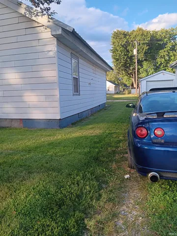 $33,155 | 1320 Perry Street, Vincennes, IN 47591