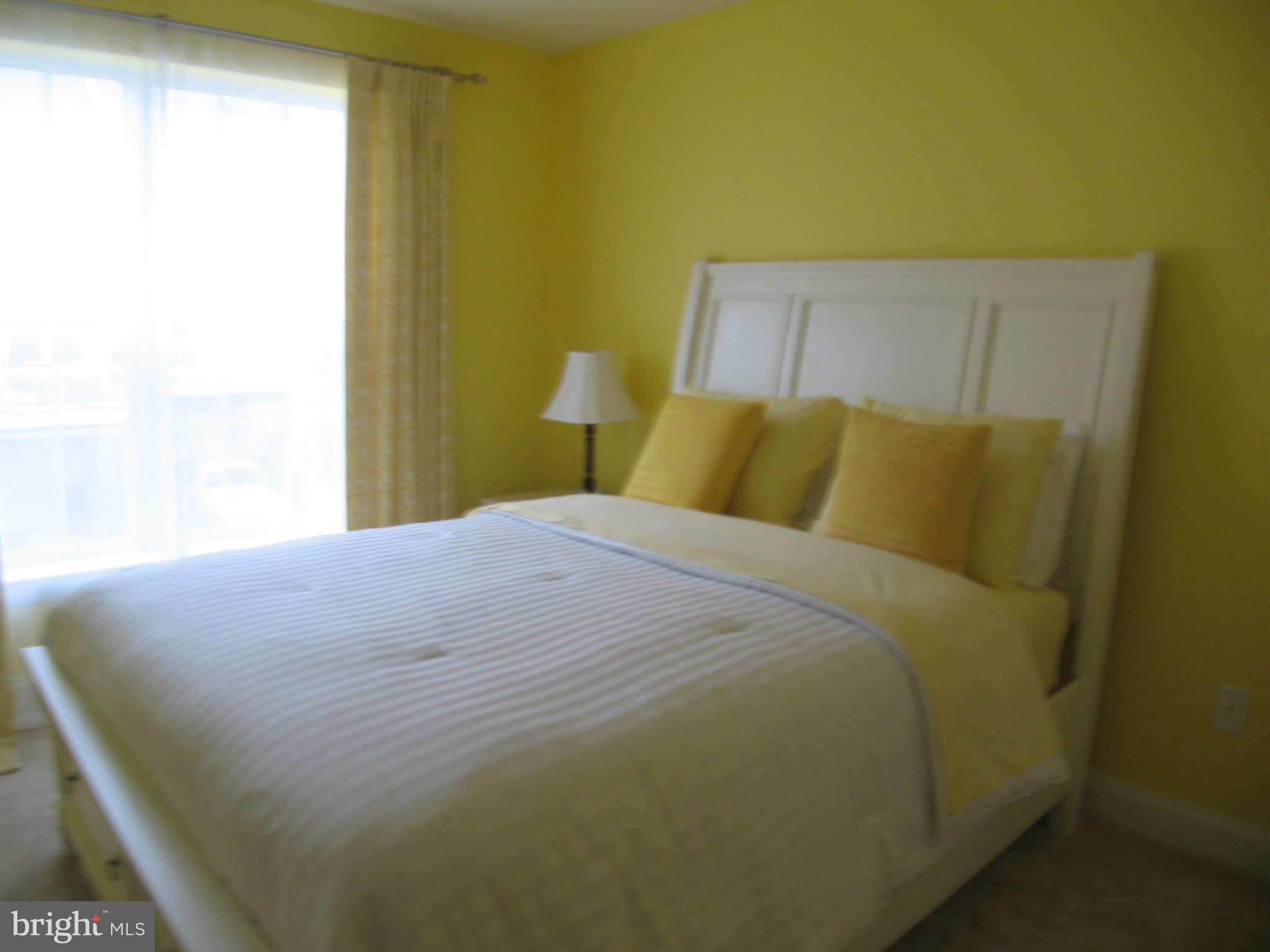 4106 Potomac Highlands Circle, Unit 3 Triangle, VA 22172 - Photo 20 of 27 Bedroom #2